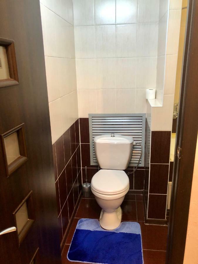 Apartment On Republic Square Ustʼ-Kamenogorsk المظهر الخارجي الصورة