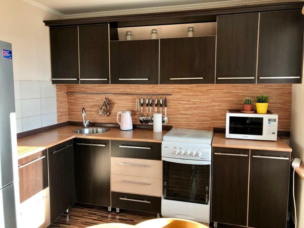 Apartment On Republic Square Ustʼ-Kamenogorsk المظهر الخارجي الصورة